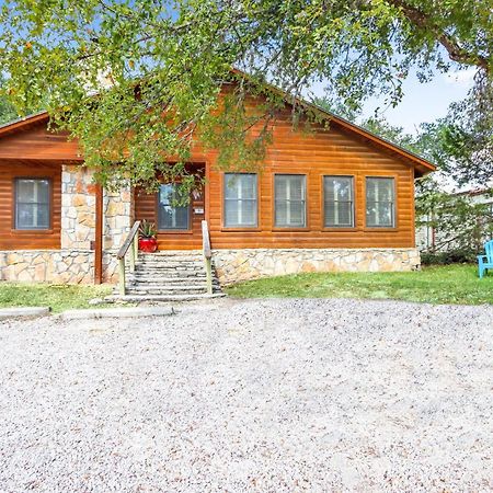 Wimberley Log Cabins Resort And Suites- The Oak Lodge Exterior foto